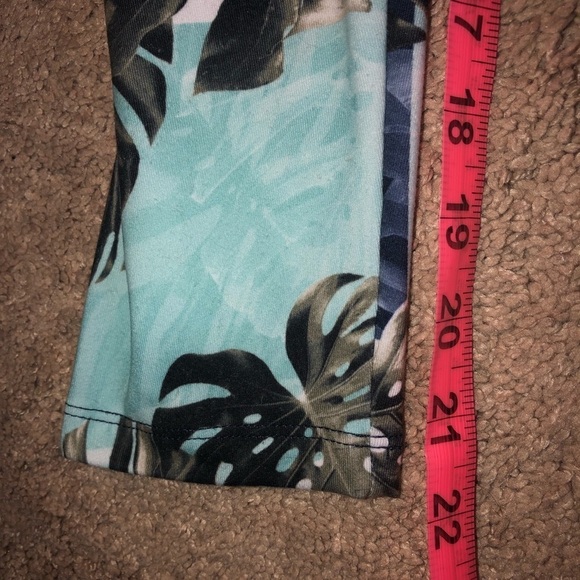 Balance Collection Blue and Green Tropical Leggings Size medium - Picture 5 of 7